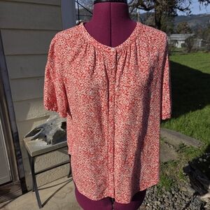 Universal Thread Red Floral Button Up Blouse. Size M. SSCP